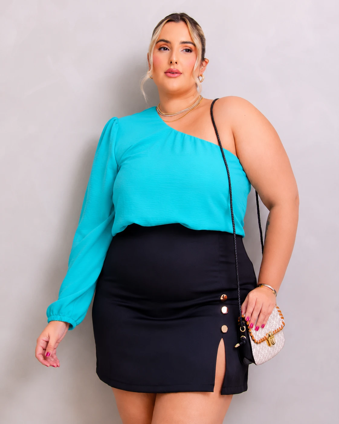Blusa de crepe (um ombro só)