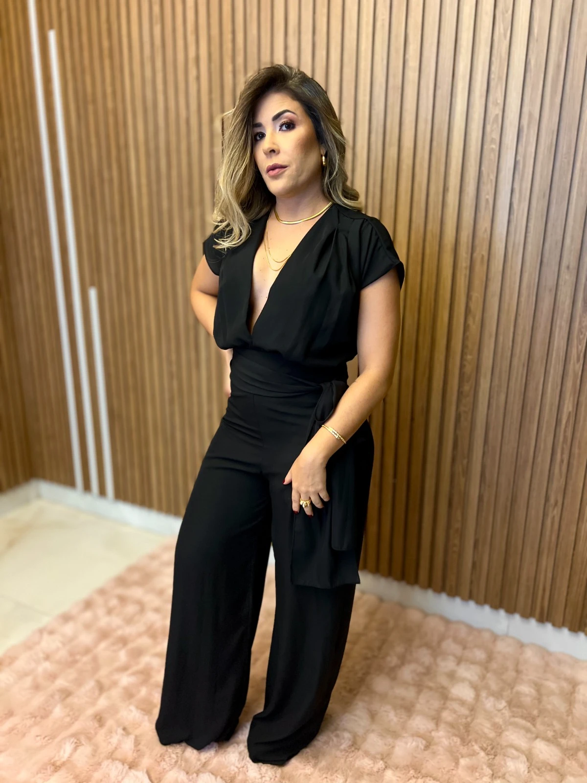 Macacão Pantalona com Decote Transpassado