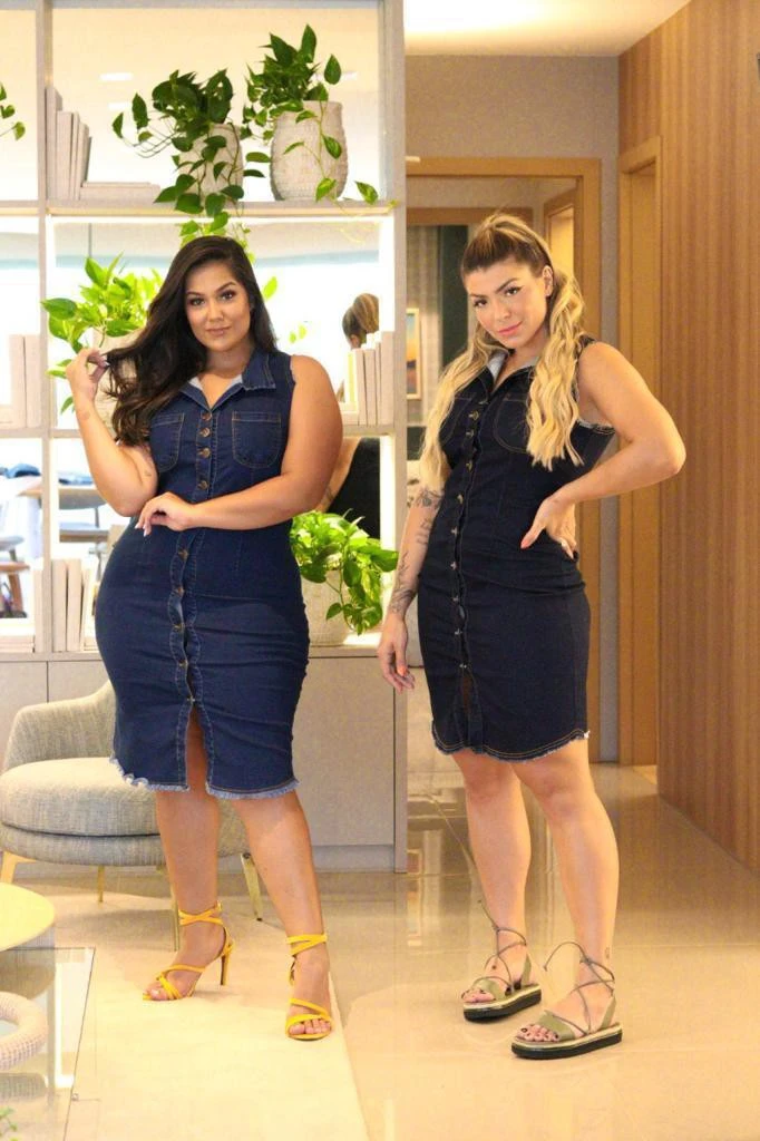 Vestido Jeans curto com Botões Frontais